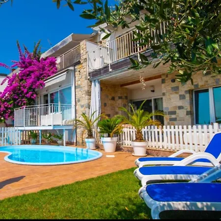 Rifugio Di Giusy, With Swimming Pool Apartamento