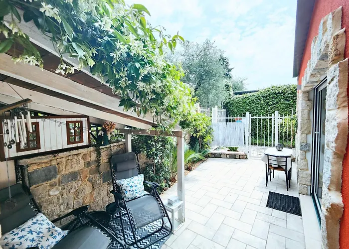 Rifugio Di Giusy, With Swimming Pool * Bardolino